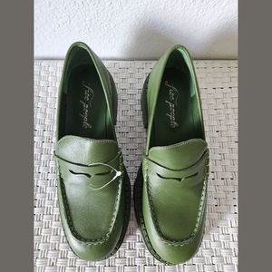 Free People NWOT Green Lyra Lug Sole Penny Loafers Sz 39.5 EU or 9 1/2 US